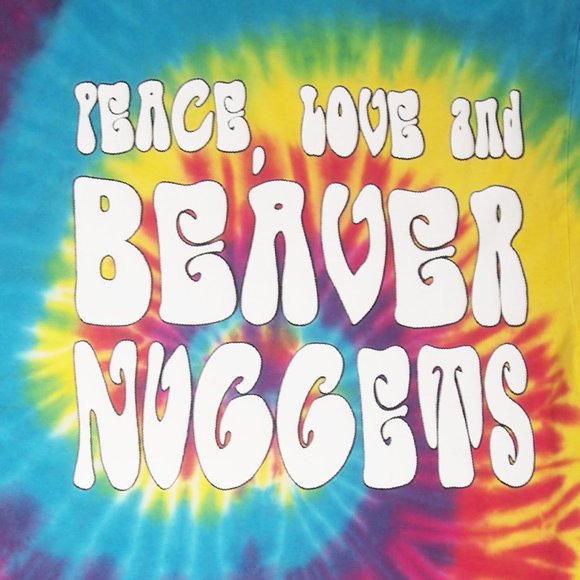 Buccee's Rainbow Tie Dye T-shirt, Size Small, Peace Love and Beaver Nuggets - Picture 4 of 5